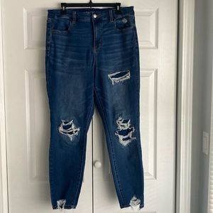 American Eagle Curvy Hi-Rise Distressed Jeggings Size 16